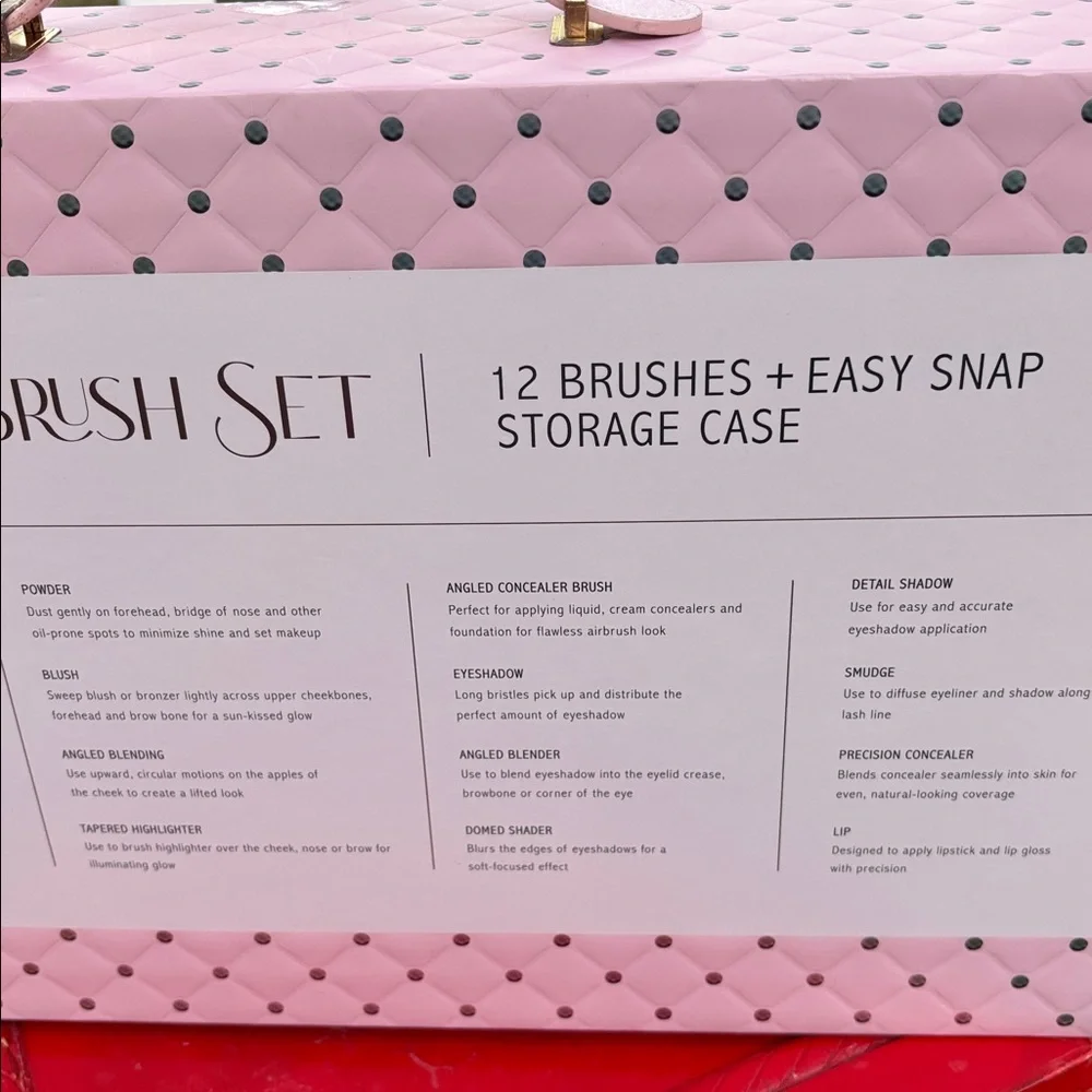 Makeup Bling Brushes NWT 12 Brushes and Container